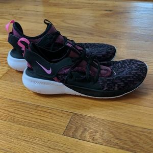 Nike Flex Contact Running Sneakers